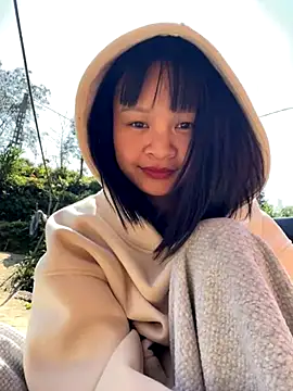 Snapshot of Daisy018 chatting on November 27, 2025, 4:57 am Daisy018 online show from November 27, 2025, 4:57 am