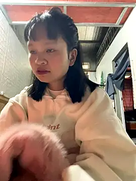 Snapshot of Daisy018 chatting on November 12, 2025, 1:54 am Daisy018 online show from November 12, 2025, 1:54 am