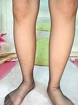 Snapshot of Lam-Di chatting on January 6, 2026, 1:26 pm Lam-Di online show from January 6, 2026, 1:26 pm