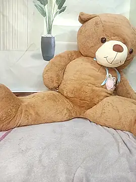 Snapshot of Lam-Di chatting on January 7, 2026, 6:02 pm Lam-Di online show from January 7, 2026, 6:02 pm