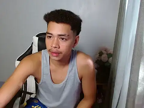 Snapshot of curlyasian_njxx chatting on May 11, 2026, 11:35 pm curlyasian njxx online show from May 11, 2026, 11:35 pm