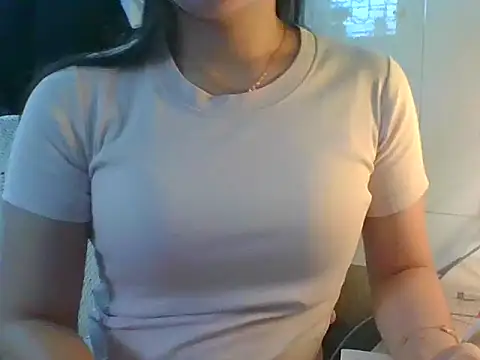 Linzly online show from December 19, 2025, 2:59 am