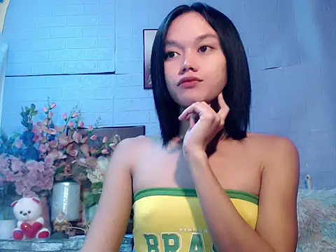 sexybabewarrior online show from May 14, 2026, 6:49 pm