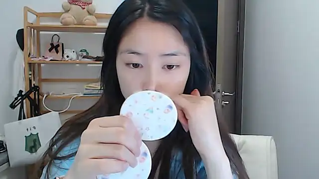 Snapshot of Mimi-cnbaby chatting on May 9, 2026, 12:19 pm Mimi-cnbaby online show from May 9, 2026, 12:19 pm