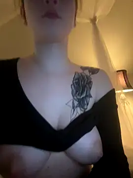 Snapshot of rosecams chatting on September 9, 2025, 5:28 am rosecams online show from September 9, 2025, 5:28 am