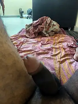 Snapshot of vichuhot chatting on December 16, 2025, 8:29 am vichuhot online show from December 16, 2025, 8:29 am