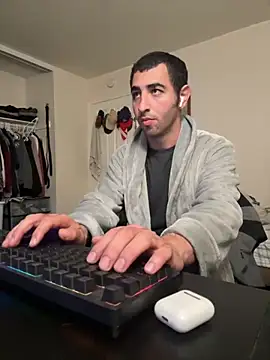 Sj61799 online show from December 2, 2025, 1:06 am