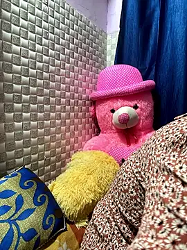 Hot Jaanvi  online show from March 15, 2026, 3:52 pm