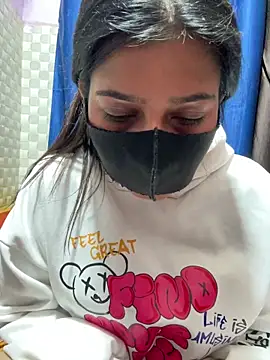 Hot Jaanvi  online show from February 13, 2026, 4:18 pm