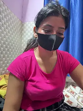 Hot Jaanvi  online show from May 18, 2026, 2:01 am