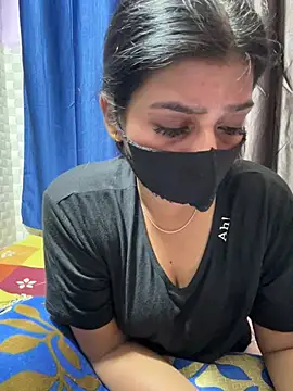 Hot Jaanvi  online show from March 26, 2026, 4:44 am