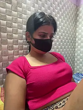 Hot Jaanvi  online show from June 1, 2026, 6:18 pm