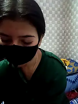 Snapshot of Hot_Jaanvi_ chatting on November 4, 2025, 3:54 am Hot Jaanvi online show from November 4, 2025, 3:54 am