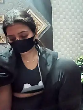 Snapshot of Hot_Jaanvi_ chatting on December 3, 2025, 4:06 pm Hot Jaanvi online show from December 3, 2025, 4:06 pm