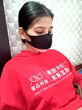 Snapshot of Hot_Jaanvi_ chatting on November 15, 2025, 5:06 pm Hot Jaanvi online show from November 15, 2025, 5:06 pm