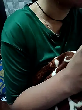 Snapshot of Hot_Jaanvi_ chatting on November 18, 2025, 5:00 am Hot Jaanvi online show from November 18, 2025, 5:00 am