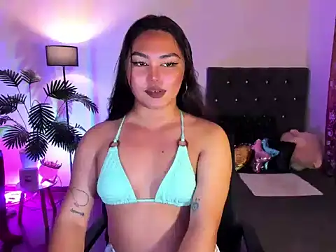 Unique Maya online show from April 22, 2026, 11:17 am