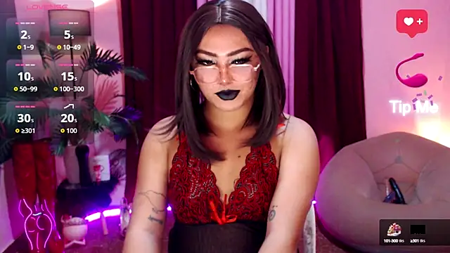 Snapshot of Unique_Maya chatting on September 16, 2025, 7:20 am Unique Maya online show from September 16, 2025, 7:20 am