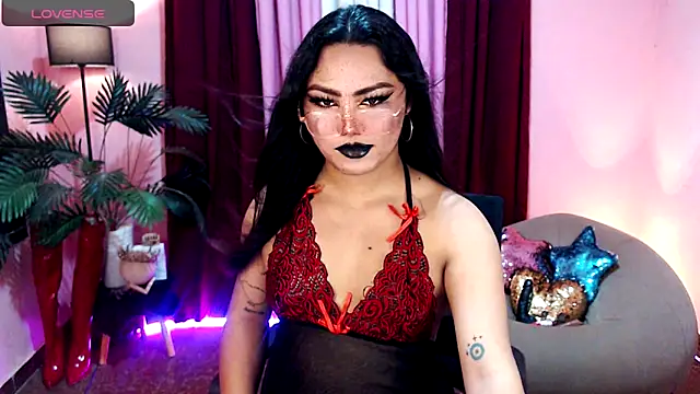 Snapshot of Unique_Maya chatting on October 18, 2025, 8:27 am Unique Maya online show from October 18, 2025, 8:27 am