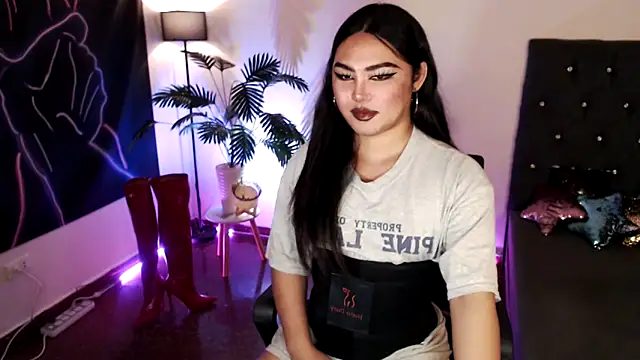 Snapshot of Unique_Maya chatting on February 28, 2026, 7:24 pm Unique Maya online show from February 28, 2026, 7:24 pm