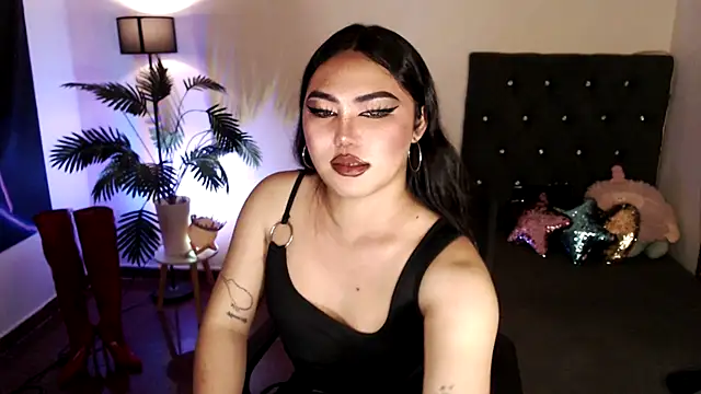 Snapshot of Unique_Maya chatting on February 22, 2026, 2:41 pm Unique Maya online show from February 22, 2026, 2:41 pm