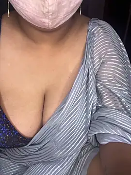 Snapshot of prisha944 chatting on October 5, 2025, 3:52 am prisha944 online show from October 5, 2025, 3:52 am