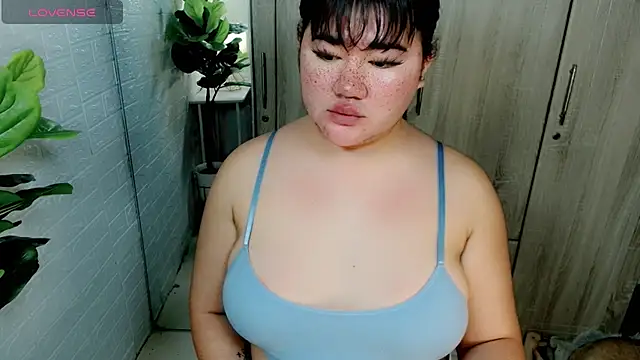 CarlaFuta online show from September 21, 2025, 4:45 pm