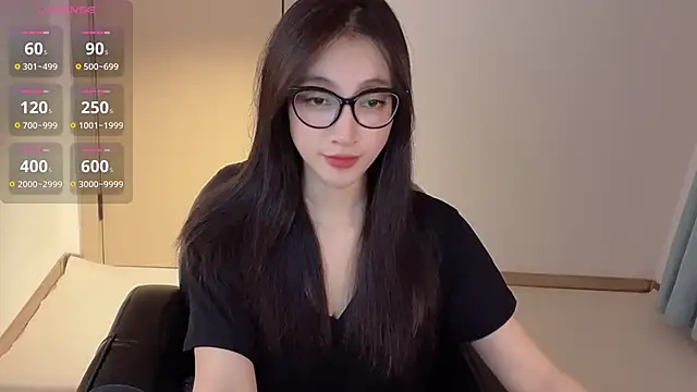 Snapshot of Seraphina-se chatting on October 15, 2025, 5:43 pm Seraphina-se online show from October 15, 2025, 5:43 pm