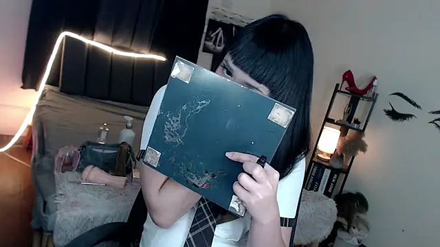 Veniceseduction online show from January 12, 2026, 7:09 pm