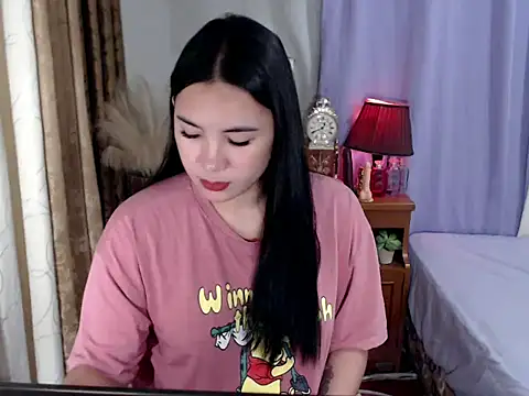 Snapshot of wild_flowerx chatting on November 6, 2025, 6:12 pm wild flowerx online show from November 6, 2025, 6:12 pm