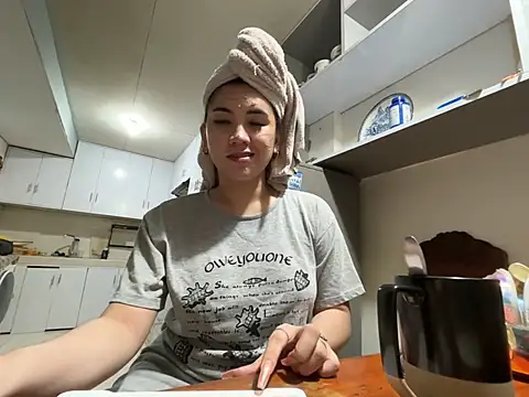 Snapshot of wild_flowerx chatting on January 15, 2026, 4:54 pm wild flowerx online show from January 15, 2026, 4:54 pm