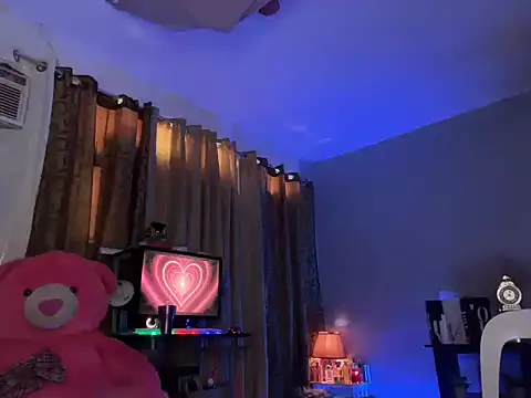 Snapshot of wild_flowerx chatting on February 7, 2026, 4:09 am wild flowerx online show from February 7, 2026, 4:09 am