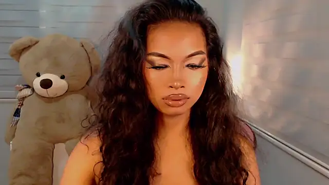 KathRouge online show from October 16, 2025, 4:15 pm