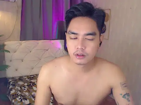 Snapshot of JakeXolsen chatting on December 17, 2025, 5:18 pm JakeXolsen online show from December 17, 2025, 5:18 pm