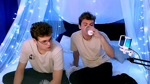 Snapshot of lucas_long_ chatting on September 20, 2025, 11:10 pm lucas long online show from September 20, 2025, 11:10 pm