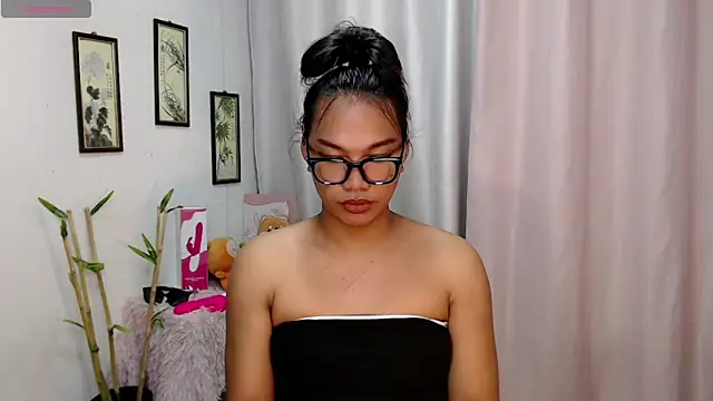 Herbielustts online show from December 3, 2025, 6:36 am