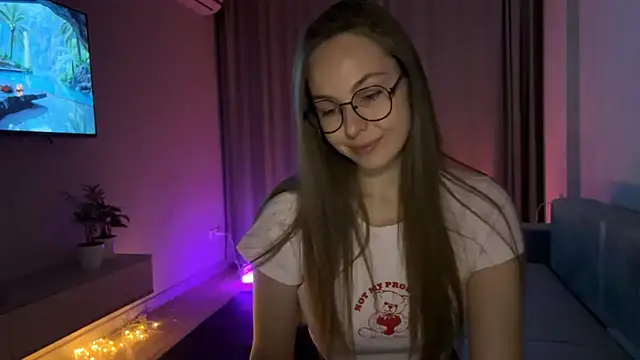 Snapshot of Oralaa1 chatting on March 15, 2026, 7:10 pm Oralaa1 online show from March 15, 2026, 7:10 pm