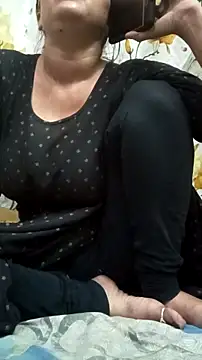 Snapshot of Ritika_ranii chatting on September 13, 2025, 10:15 am Ritika ranii online show from September 13, 2025, 10:15 am