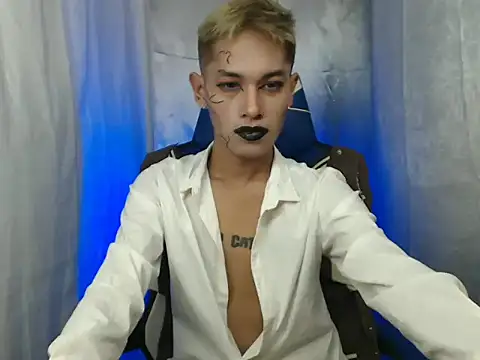 Snapshot of riks_tyler chatting on October 27, 2025, 4:30 pm riks tyler online show from October 27, 2025, 4:30 pm