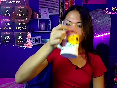 Snapshot of urgirljane chatting on June 29, 2026, 7:15 am urgirljane online show from June 29, 2026, 7:15 am