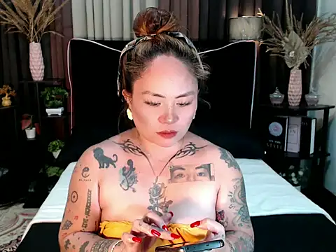 EstellaStarXxx online show from April 6, 2026, 3:13 pm