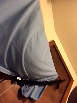 Snapshot of RivslRabbit chatting on November 5, 2025, 10:51 am RivslRabbit online show from November 5, 2025, 10:51 am