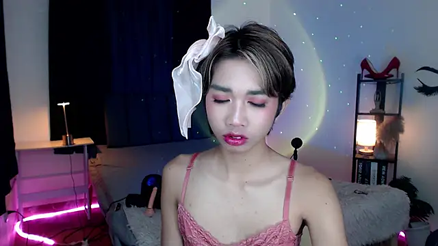 Lavictoriathegreat online show from November 29, 2025, 6:30 pm