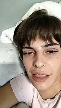 sweetchery999999 online show from September 13, 2025, 3:23 pm