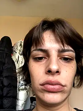 sweetchery999999 online show from November 19, 2025, 9:42 am