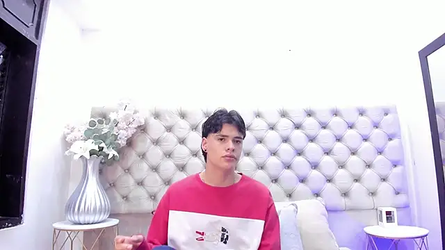 Snapshot of BenitoSaenz chatting on November 6, 2025, 11:03 am BenitoSaenz online show from November 6, 2025, 11:03 am