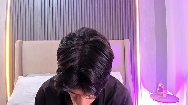 Snapshot of BenitoSaenz chatting on November 12, 2025, 12:09 pm BenitoSaenz online show from November 12, 2025, 12:09 pm