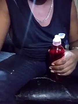 OnlyMoneyIwanT online show from February 25, 2026, 1:44 pm