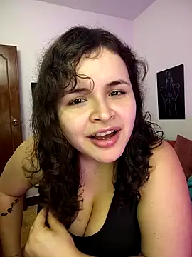 Snapshot of SeleneLuminari8 chatting on November 4, 2025, 5:06 pm SeleneLuminari8 online show from November 4, 2025, 5:06 pm