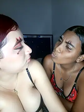 Chloe Sky love online show from October 10, 2025, 4:57 am